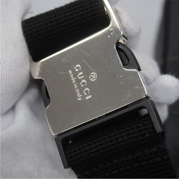 Men's Gucci Black Leather Waist Bag - Picture 9 of 11